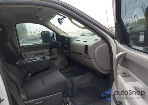 2013 Chevrolet Silverado 2500Hd Work Truck z USA, uszkodzony, nr VIN 1GC2KVCG0DZ369368